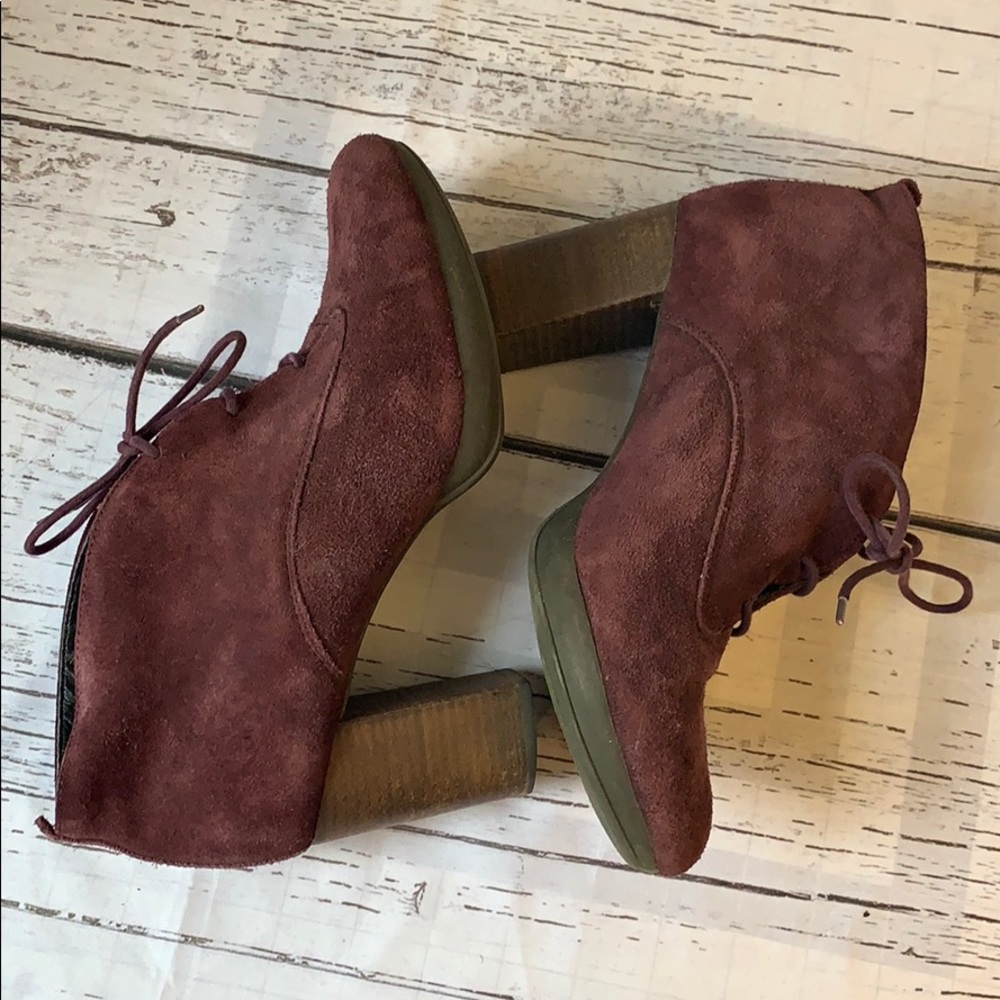 Clark’s Purple Sued Booties